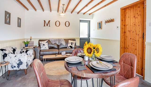 The Old Cowsheds 1- Dairy - UK49786