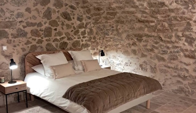 “The Old Disco” Suite