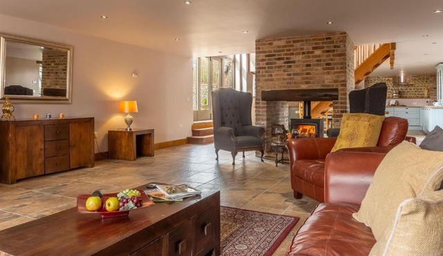 The Old English Barn and Cart Shed