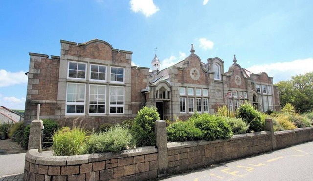 The Old English Rooms