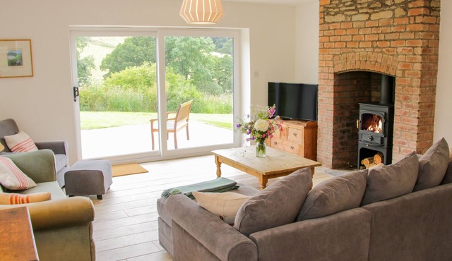 The Old Farmhouse, Upper Pitts