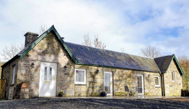 The Old Inverchroskie Kennels