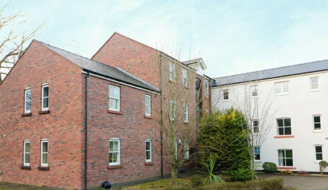 The Old Mill, Cheshire Countryside. 5 miles Roman town of Chester
