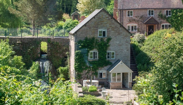 The Old Mill - Luxury Cottages