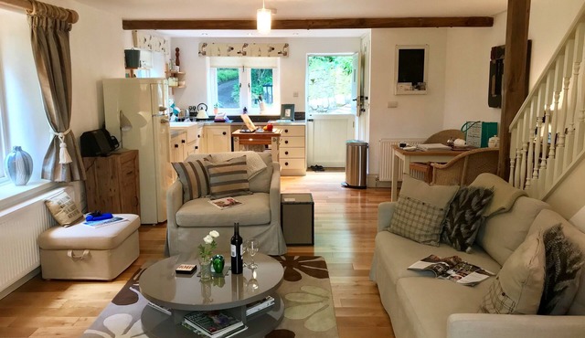 The Old Paper Mill - One Bedroom House, Sleeps 2