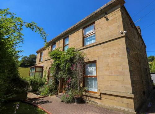 The Old Post Office - Pet Friendly Group Stays in Holmfirth