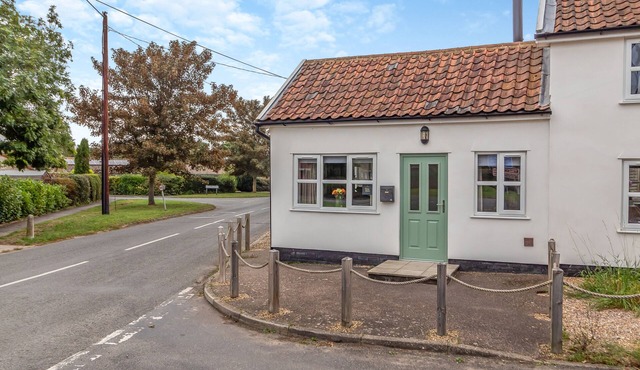 The Old Post Office - Two Bedroom House, Sleeps 4