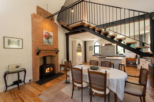 The Old School Historic Stay for 2 Adelaide Hills