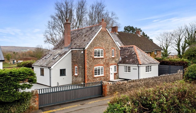 The Old School - Luxury Cottages