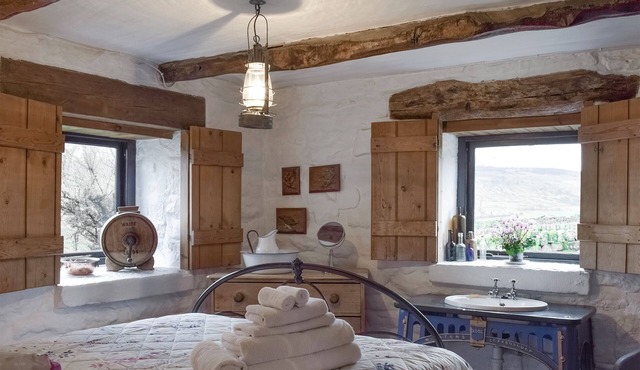 THE OLD SHEAF STORE - KYZ