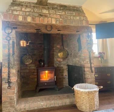 The Old Smithy, beautifully restored cottage in Carreghofa, near Llanymynech
