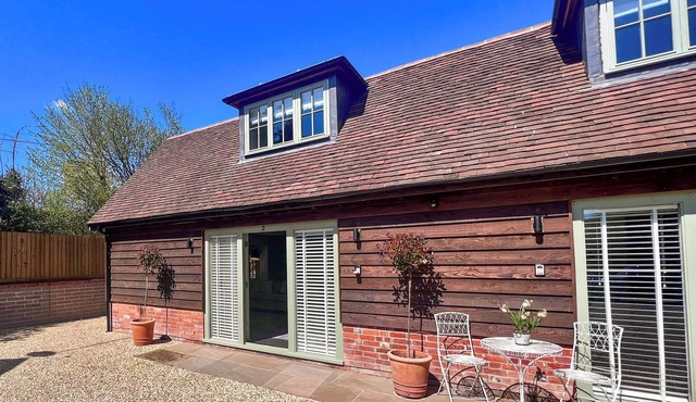 The Old Stables 2 - UK35616