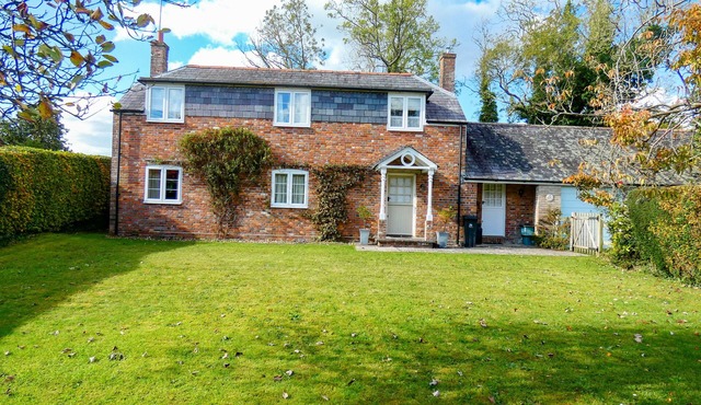The Old Stables - 4 bedrooms, family countryside retreat