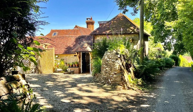 The Old Stables by inspirestays-com