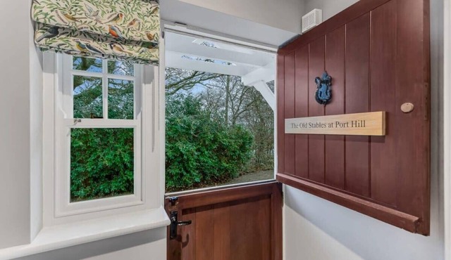 The Old Stables - Hot Tub Packages Available