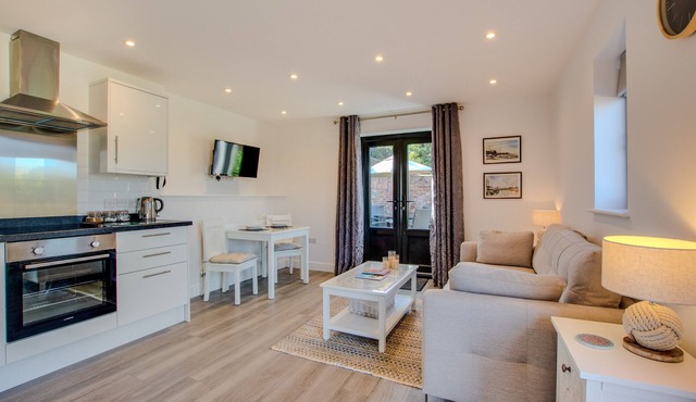 The Old Stables - One Bedroom House, Sleeps 2