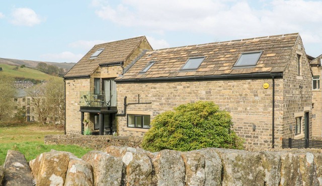 THE OLD TELEPHONE EXCHANGE, pet friendly in Marsden