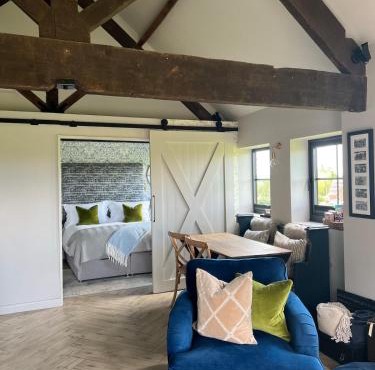 The Old Tractor Shed Luxury Private Hot Tub & View