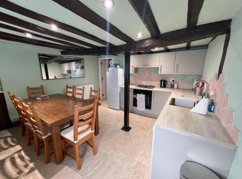 The Old Warwick House