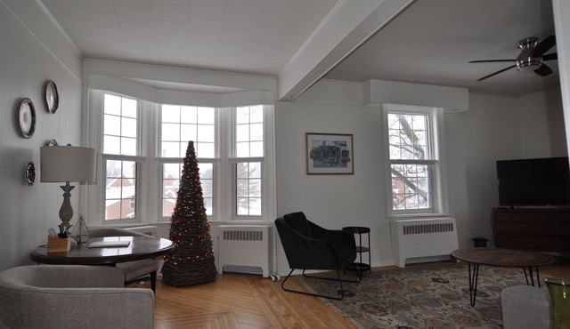 The Olde Hotel Suite 2