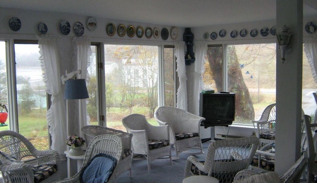 The Olde Village Inn