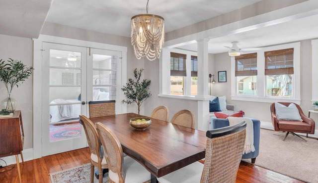 The Olive Branch – 5★ Historic Bungalow Walkable + Stylish + Family-Friendly