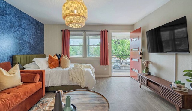 The Olive | Cozy Retreat | Sleeps 3