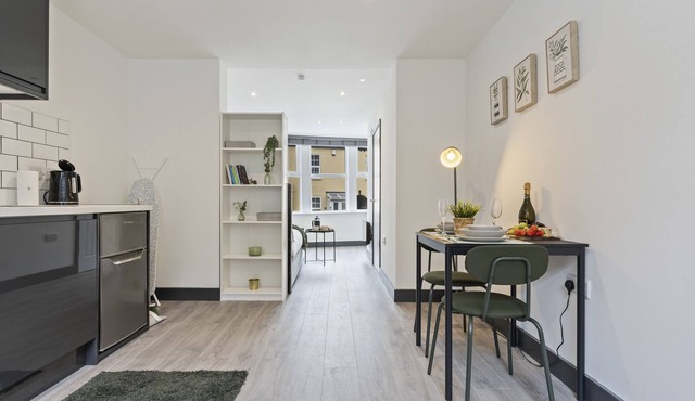 The Olive Suite - Studio Apartment In Ilkeston