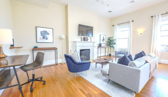 The only 4 Bedroom Apartment w/Roofdeck in Boston! 8min from Fenway Park, close to universities!