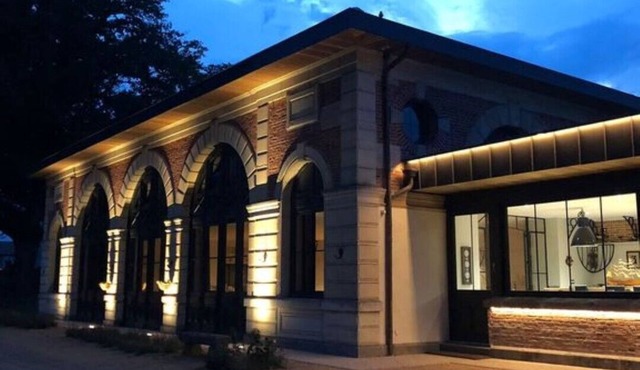 The Orangery of Chatel for 6, 2019 Figaro Magazine cover heated swimming poll