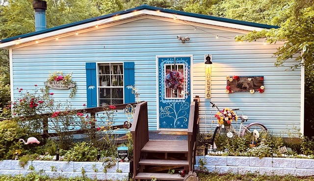 The Orchard Cottage at Bear Creek Ridge Farm