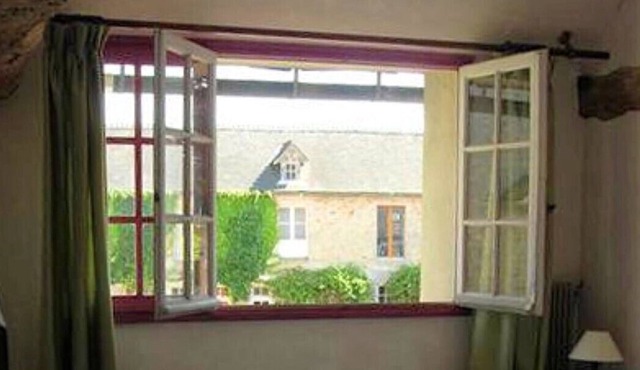 ------THE ORCHARD-----