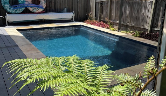 The Orchard Guesthouse relax where the mountains meet the beach