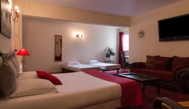 The Originals City, Hôtel Le Village Provençal, Aix-en-Provence Nord (Inter-Hotel)