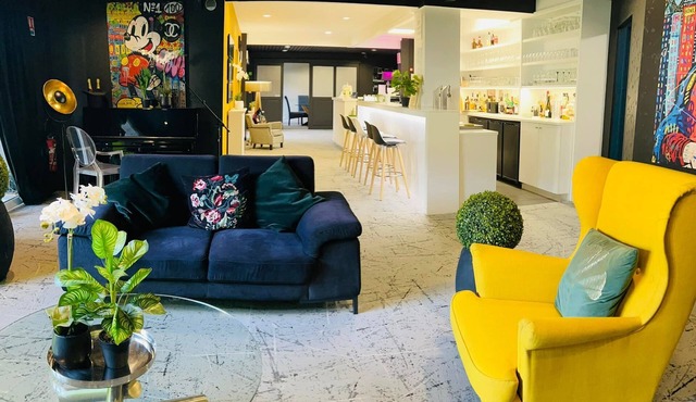 The Originals City, Hôtel Le Louisiane