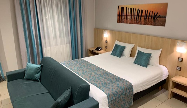 The Originals City, L'Haut' Aile, Coquelles-Calais Tunnel s/Manche L'HAUTAILE