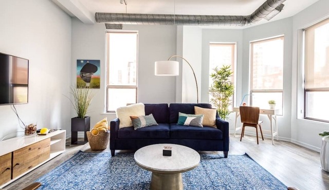 The Orleans - Floor 2 Private roof deck Patio!