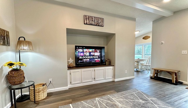 The Otsego! nnA Marvelous 3-bedroom house!