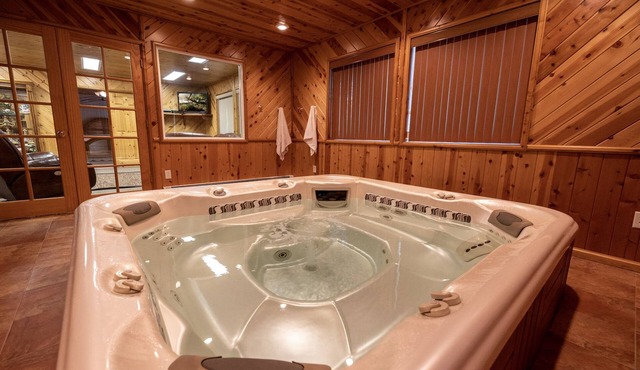 The Outback: w/Hot tub+Tennis