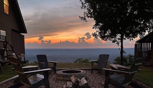 The Overlook at Mentone-hot tub + amazing view + fire pit