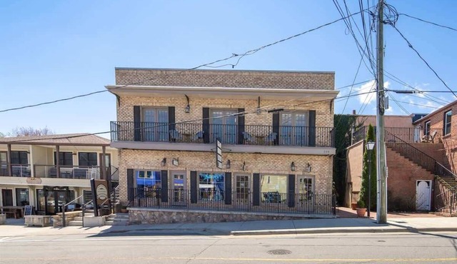 The Overlook on Sunset - Steps to Main Street Blowing Rock!