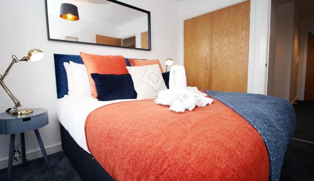 The Overstone by Mia Living 2 bedroom apartment located between Cardiff Central and Cardiff Bay