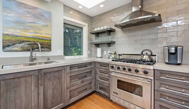 The Oxbow House - Designer 3BD/2BA Home