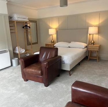 The OXTED high street studio