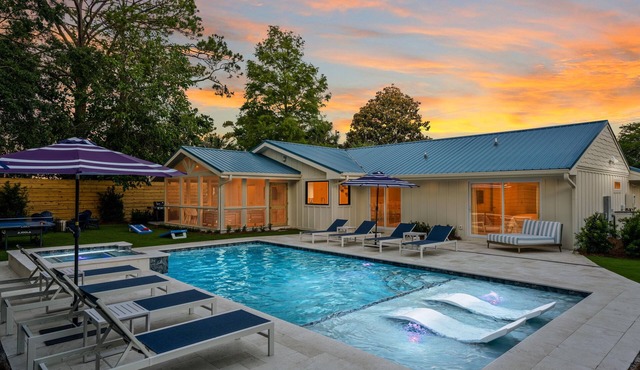 The Oyster - East Beach-Saltwater Pool, Hot Tub, Fire Pit, Ping Pong & Corn Hole