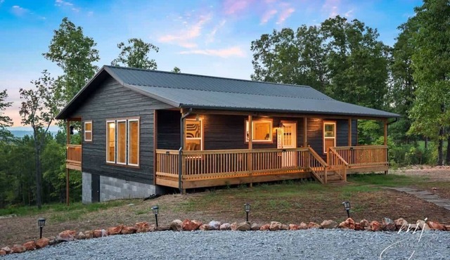 The OZ Oasis Cabin @ Buffalo River- Stunning Views