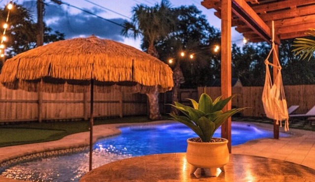 The Palm Garden · Palm Beach Villa Retreat w Pool: Near Beach & Golf