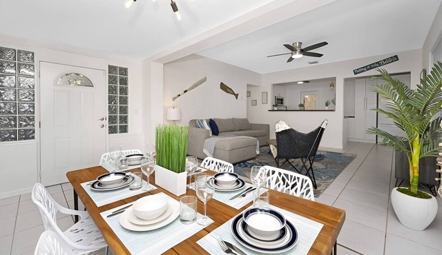 The Palm House in Hollywood