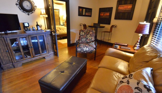 The Palmer's Guest House - The Great Getaway in Central San Marcos
