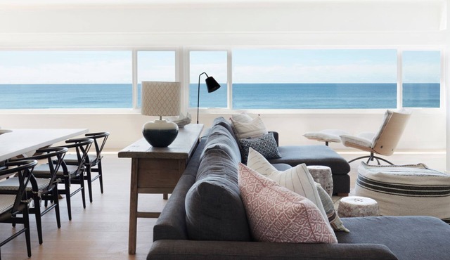 The Palms a gorgeous modern house positioned as close as you can get to beautiful palm beach.